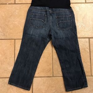 LIZ LANGE Maternity Jean capris size 10